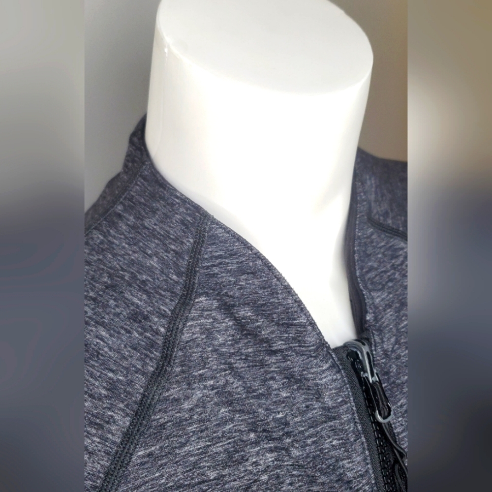 Lululemon Size 6 Zip-Up Jacket In Black - Picture 7 of 13
